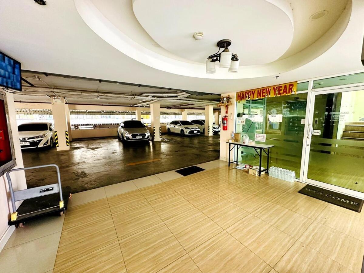 Wisdom Burg Bangsaen, Pool, Gym Aparthotel Ban Rong Khoei Ngoại thất bức ảnh