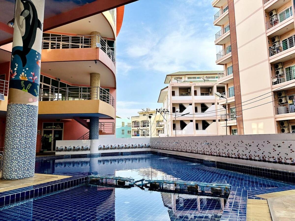 Wisdom Burg Bangsaen, Pool, Gym Aparthotel Ban Rong Khoei Ngoại thất bức ảnh