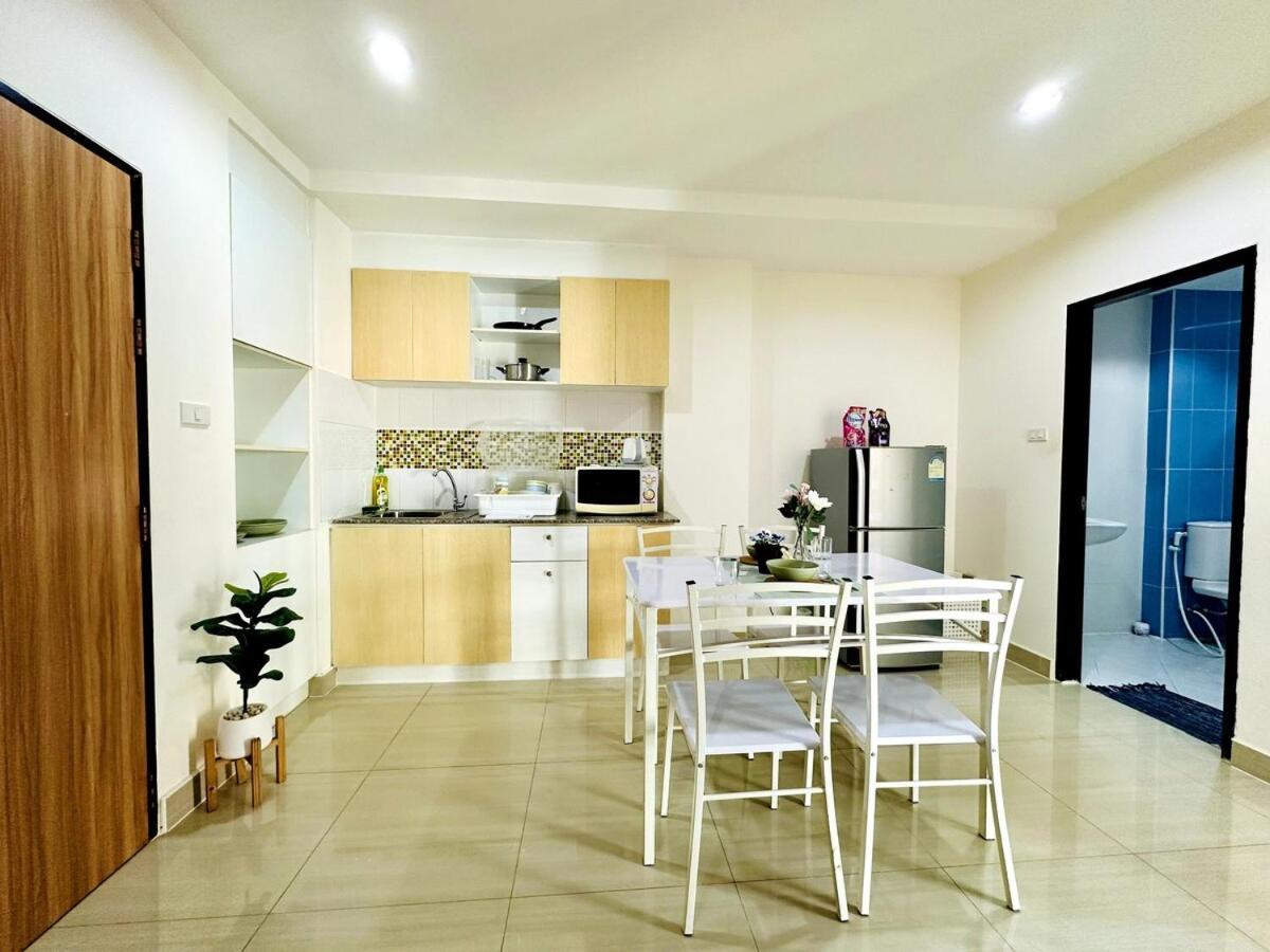 Wisdom Burg Bangsaen, Pool, Gym Aparthotel Ban Rong Khoei Ngoại thất bức ảnh